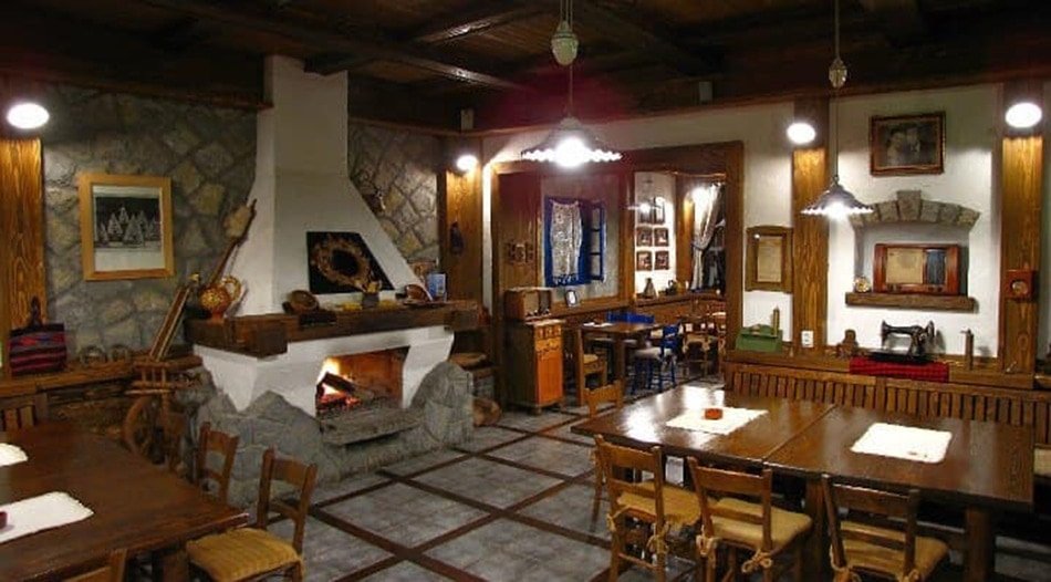 Restoran Pecinar